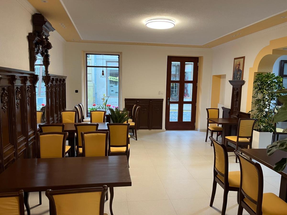 Vt6 House & Restaurant Bed and Breakfast Znojmo Eksteriør billede
